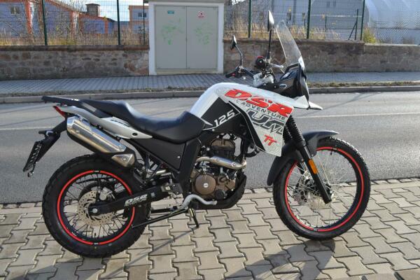 UM DSR Adventure TT 125 2