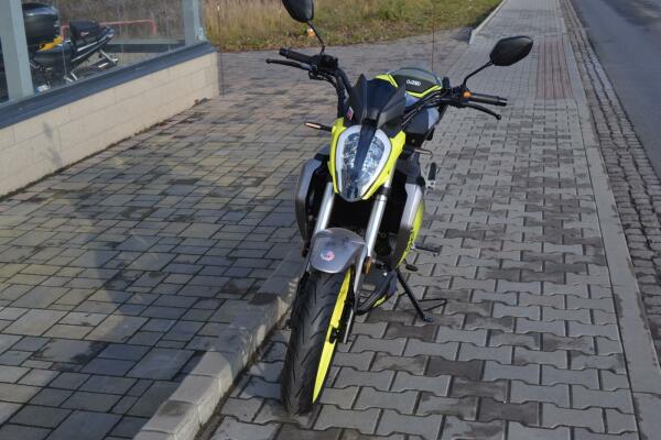 UM XTREET 125