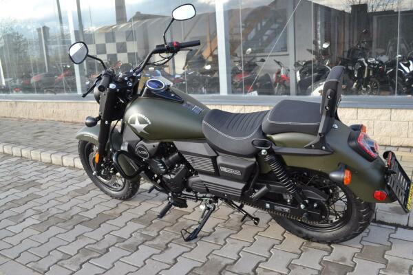 UM Renegade Comando 300 2023