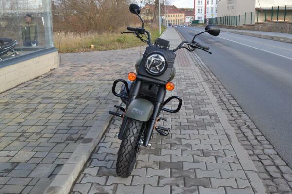 UM Renegade Comando 300 2023