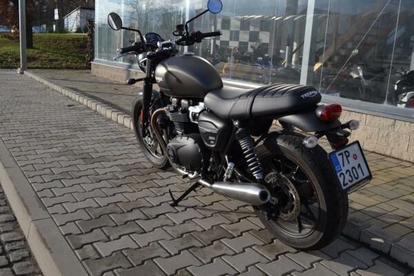 Triumph Street Twin 900
