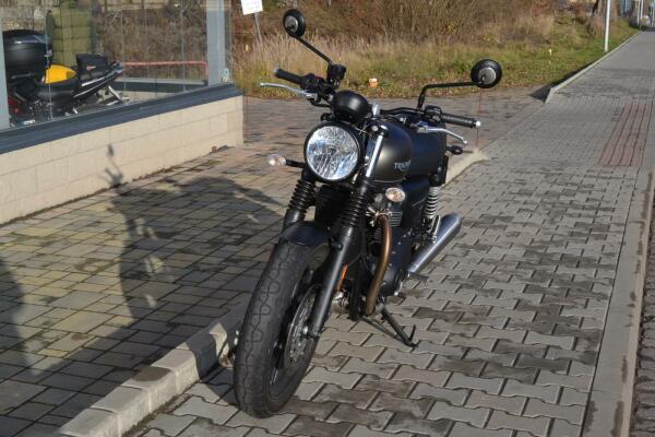 Triumph Street Twin 900