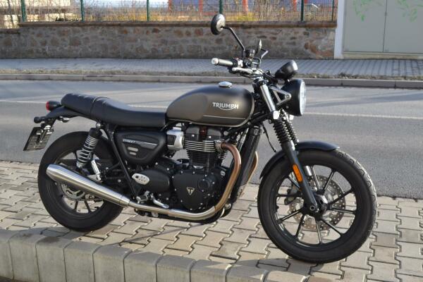 Triumph Street Twin 900