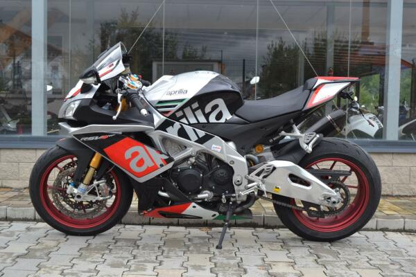 Aprilia RSV4 R APRC