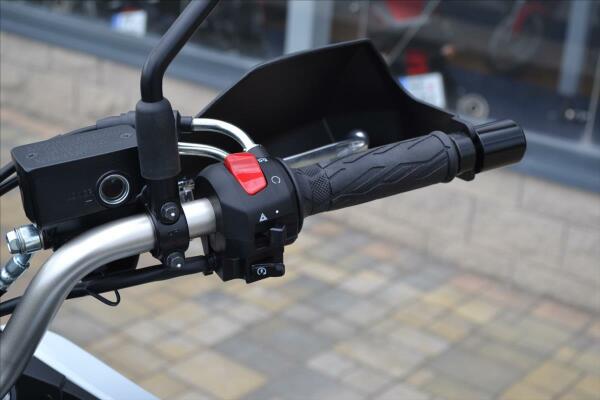 Suzuki DL 650 V-Strom XT ABS 2023