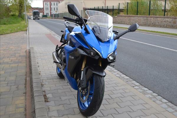 Suzuki GSX-S 1000 GT 2023