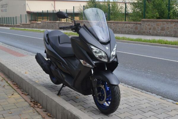 Suzuki Burgman 400 2023