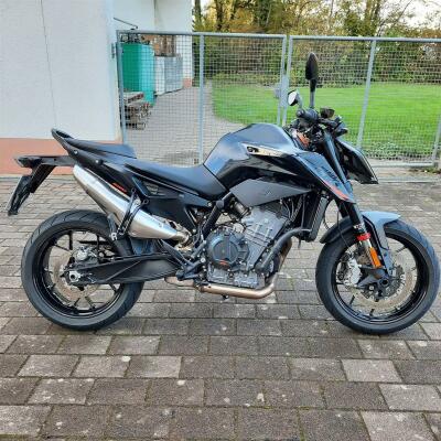 KTM 890 Duke 2023