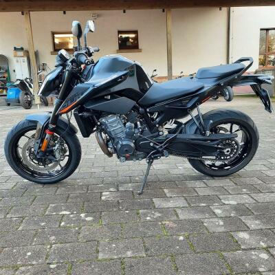 KTM 890 Duke 2023