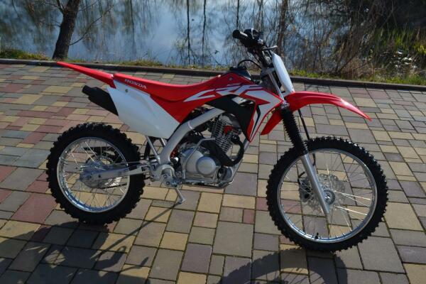 Honda CRF 125 F Big wheels 19´´ a 16