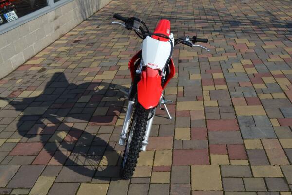 Honda CRF 125 F  malá kola 17´´ a 14
