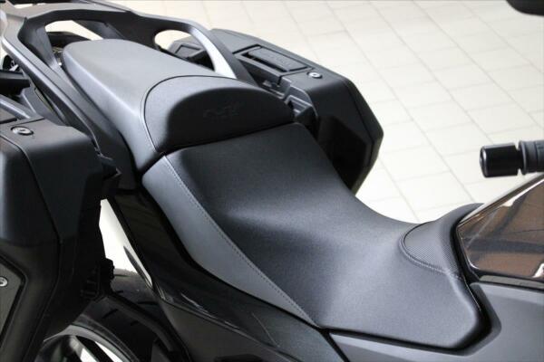 Honda NT 1100 2023 včetně kufrů