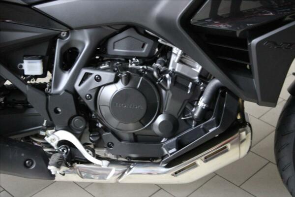 Honda NT 1100 2023 včetně kufrů