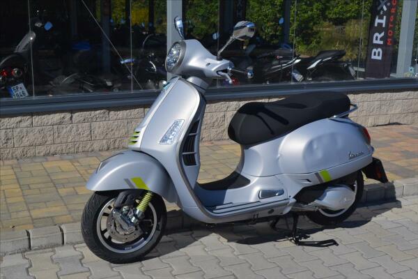Vespa GTS 300 Super Tech 2023 NEW!