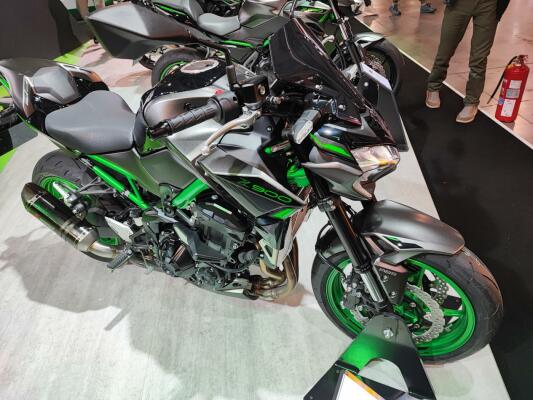 Kawasaki Z 900 2023