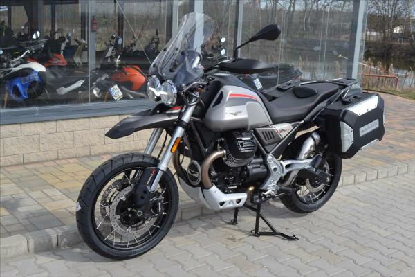 Moto Guzzi V 85 TT Travel 2023