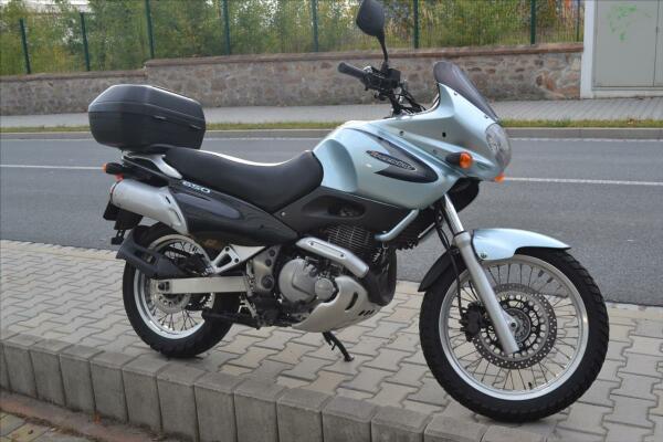 Suzuki XF 650 U Freewind 2001