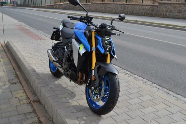 Suzuki GSX-S 1000 2023