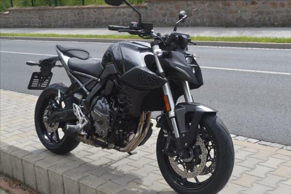 Suzuki GSX-8S 2023