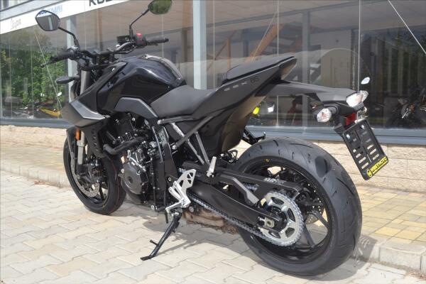 Suzuki GSX-8S 2023