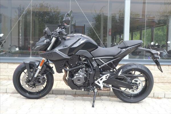 Suzuki GSX-8S 2023