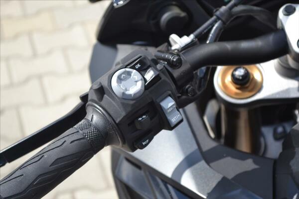 Suzuki GSX-S 1000 GT 2023