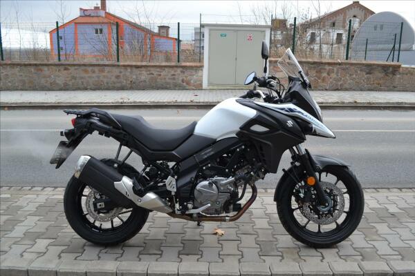 Suzuki DL 650 V-Strom 2023