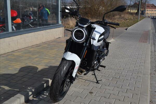 Moto Morini Seiemmezzo STR 2023