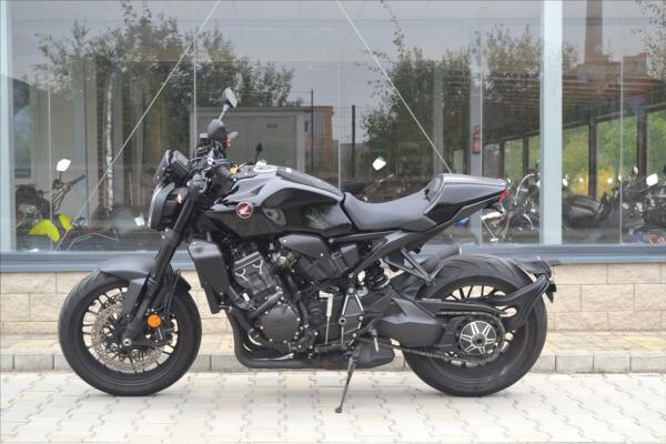 Honda CB 1000 R 2022