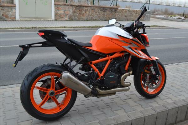 KTM 1290 Super Duke R 2023 +Tech p
