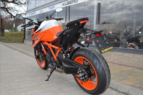 KTM 1290 Super Duke R 2023 +Tech p