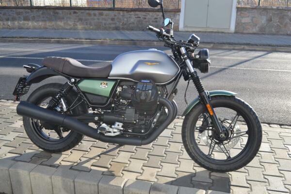 Moto Guzzi V7 Stone Cententario 2023 Euro