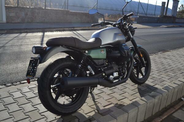 Moto Guzzi V7 Stone Cententario 2023 Euro
