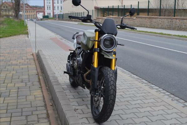Moto Morini Seimmezzo SCR 2023