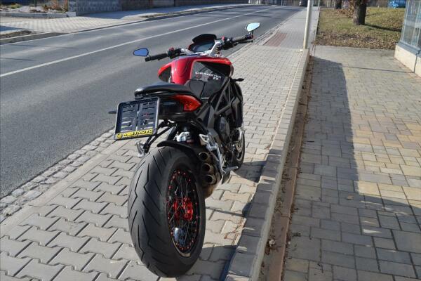 MV Agusta Brutale 800 RR Dragster