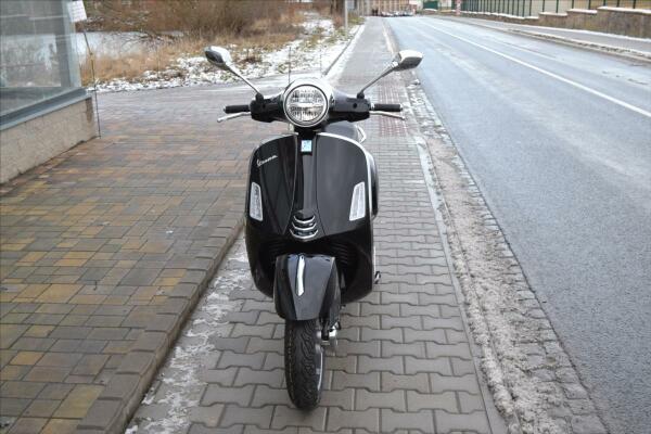 Vespa GTS 300 Super 2023 Nový model