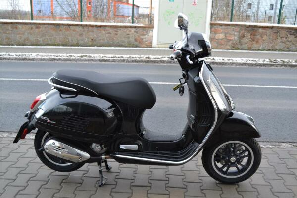 Vespa GTS 300 Super 2023 Nový model
