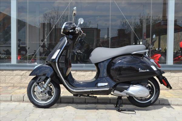 Vespa GTS 300 2023 nový model