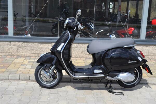 Vespa GTS 300 2023 nový model