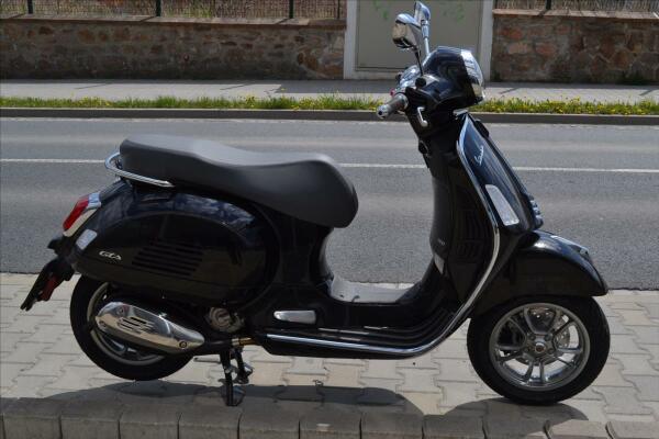 Vespa GTS 300 2023 nový model