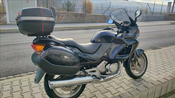 Honda NT650 Deauville