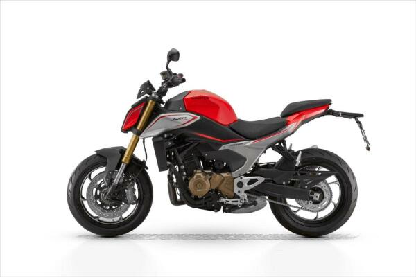 QJ Motor SRK 600 2025