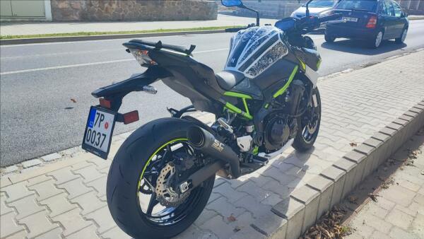 Kawasaki Z 900 2021