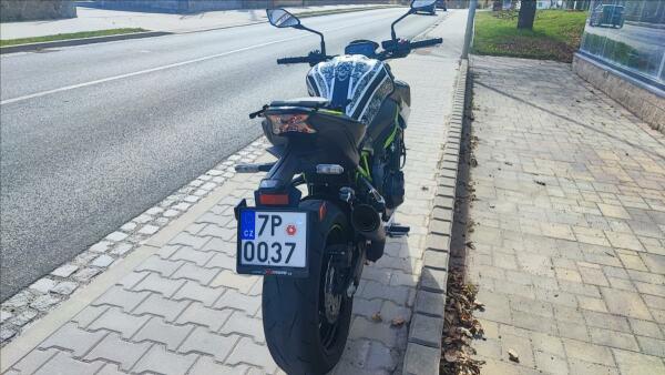 Kawasaki Z 900 2021