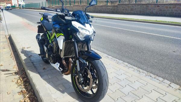 Kawasaki Z 900 2021