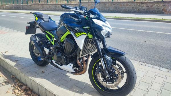 Kawasaki Z 900 2021