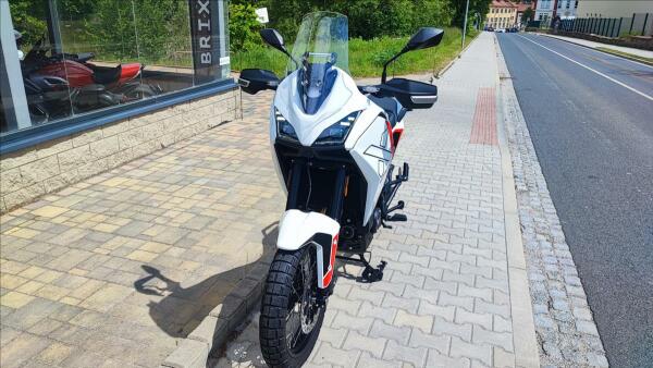 Moto Morini X-Cape 700 2025
