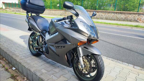 Honda VFR 800