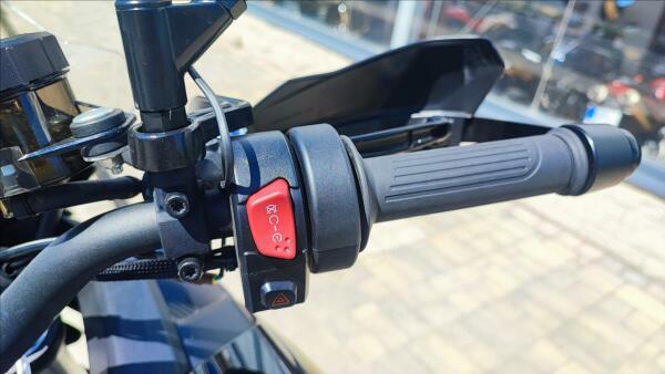 QJ Motor SRT 900 S +kufry