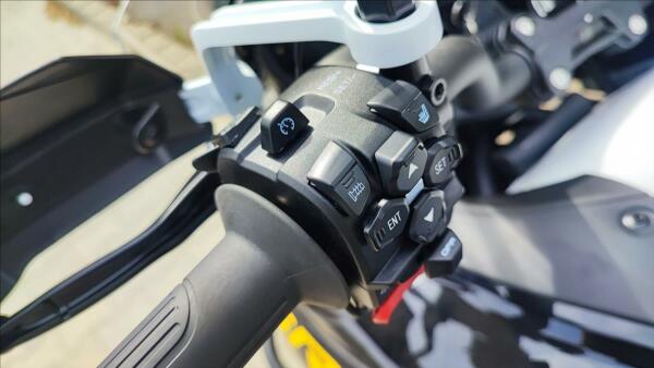 QJ Motor SRT 900 SX +kufry